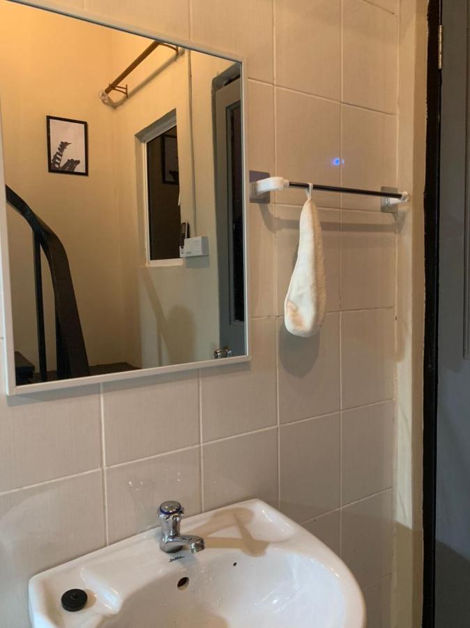 Euc Room Stay Tuaran Екстериор снимка
